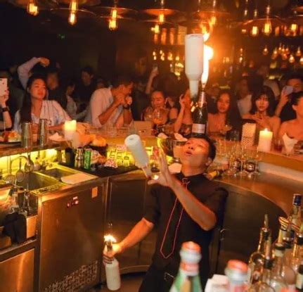 are there bars in china